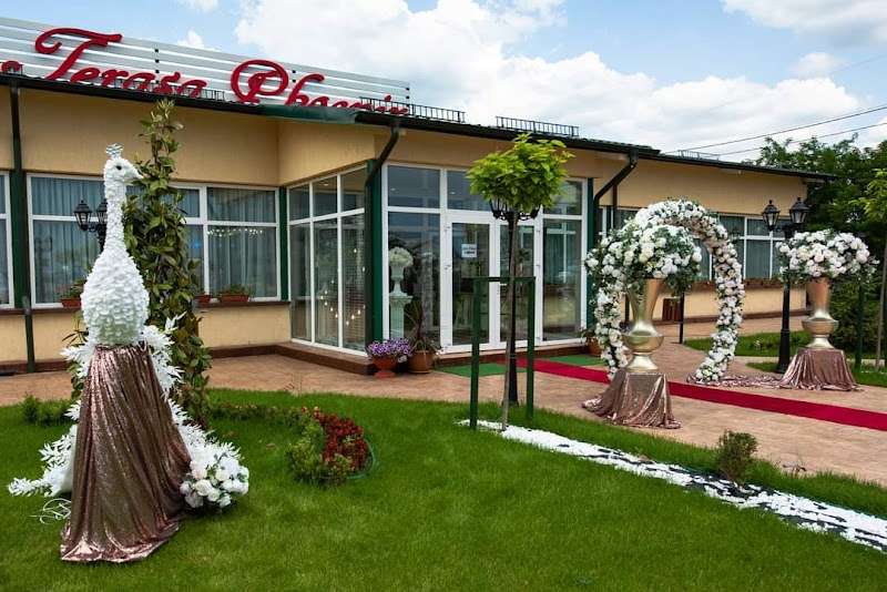 Hotel Restaurant Phoenix, Roman