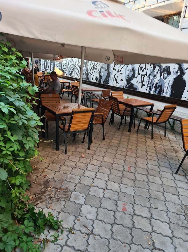 La Felinare, Buzău