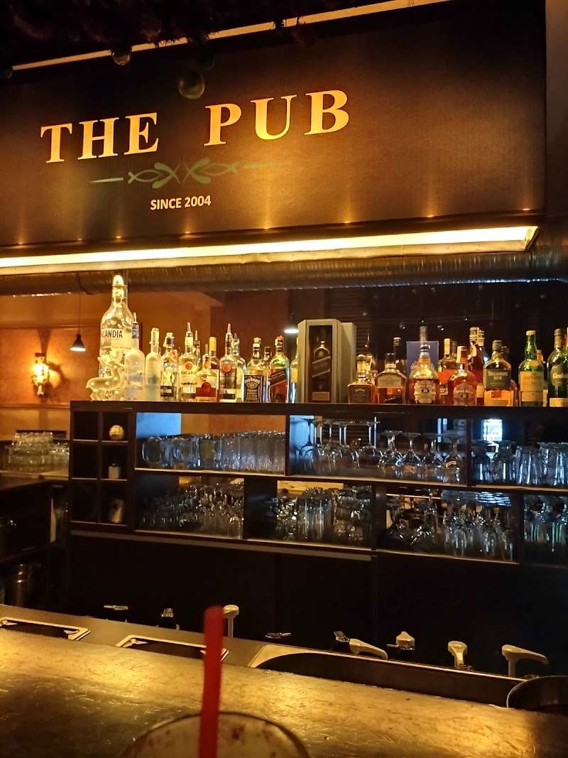 The Pub, Alexandria