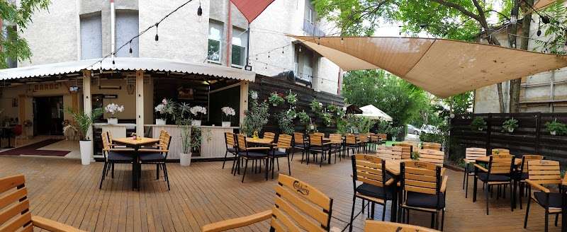 Baroc Cafe Pub, Slatina