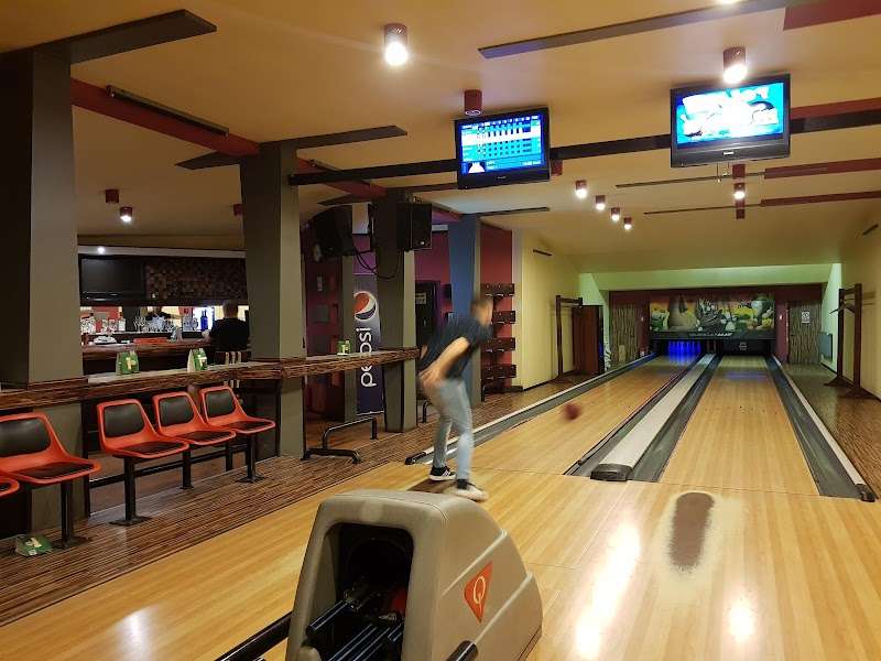 Tequila Bowling, Piatra Neamț