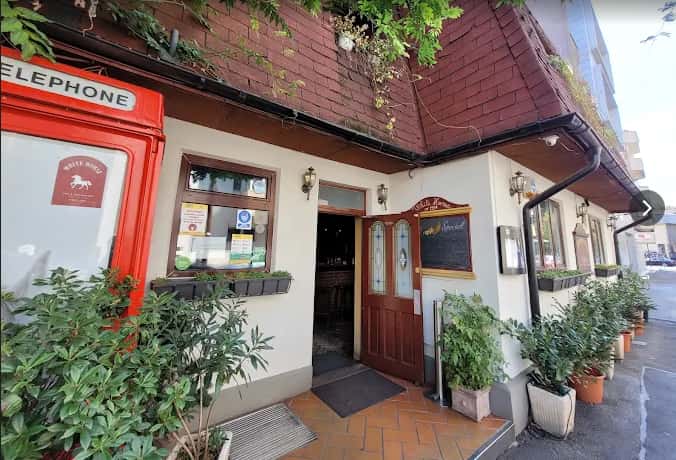 White Horse Pub & Restaurant, București