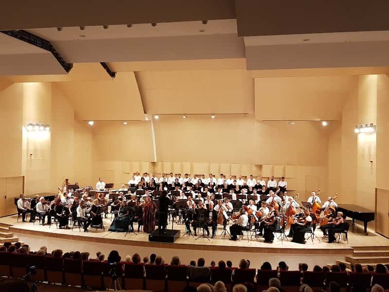Concert simfonic „Minunata lume nouă” cu byron și Orchestra Filarmonicii Brașov